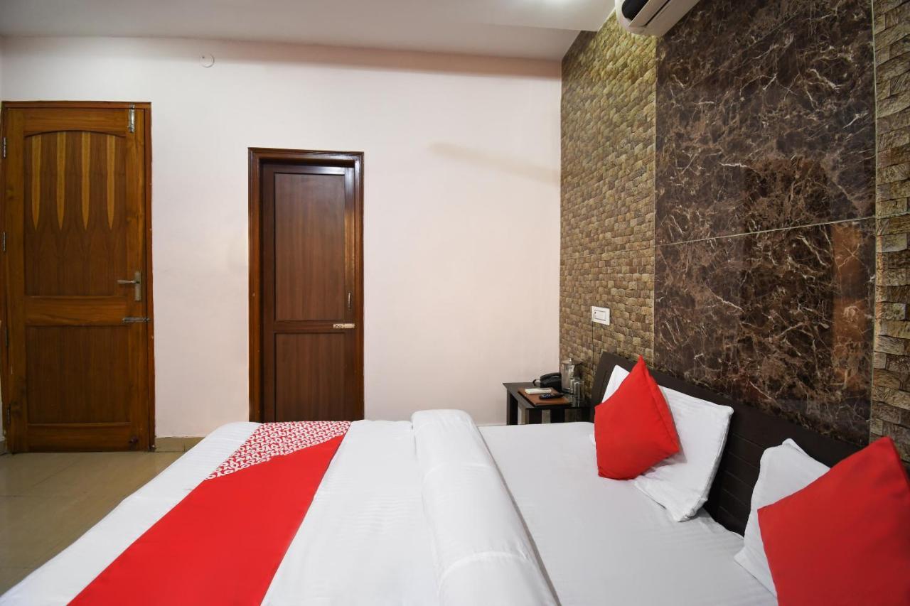 Oyo 67033 Hotel Sahil Plaza Una  Extérieur photo